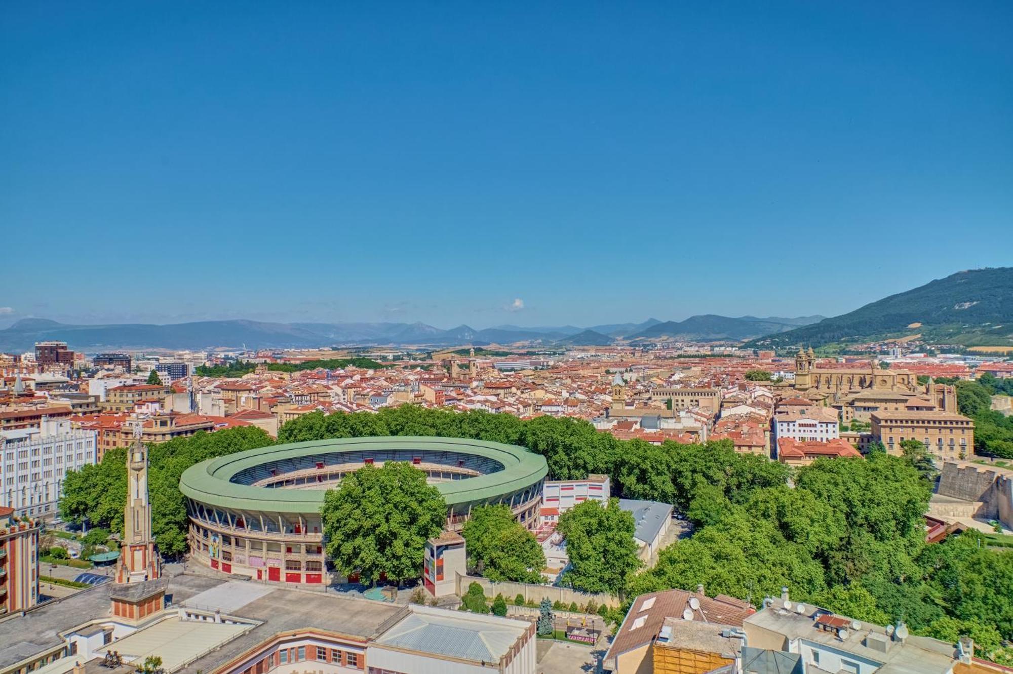 Apartamento Salesianos By Clabao Pamplona Dış mekan fotoğraf
